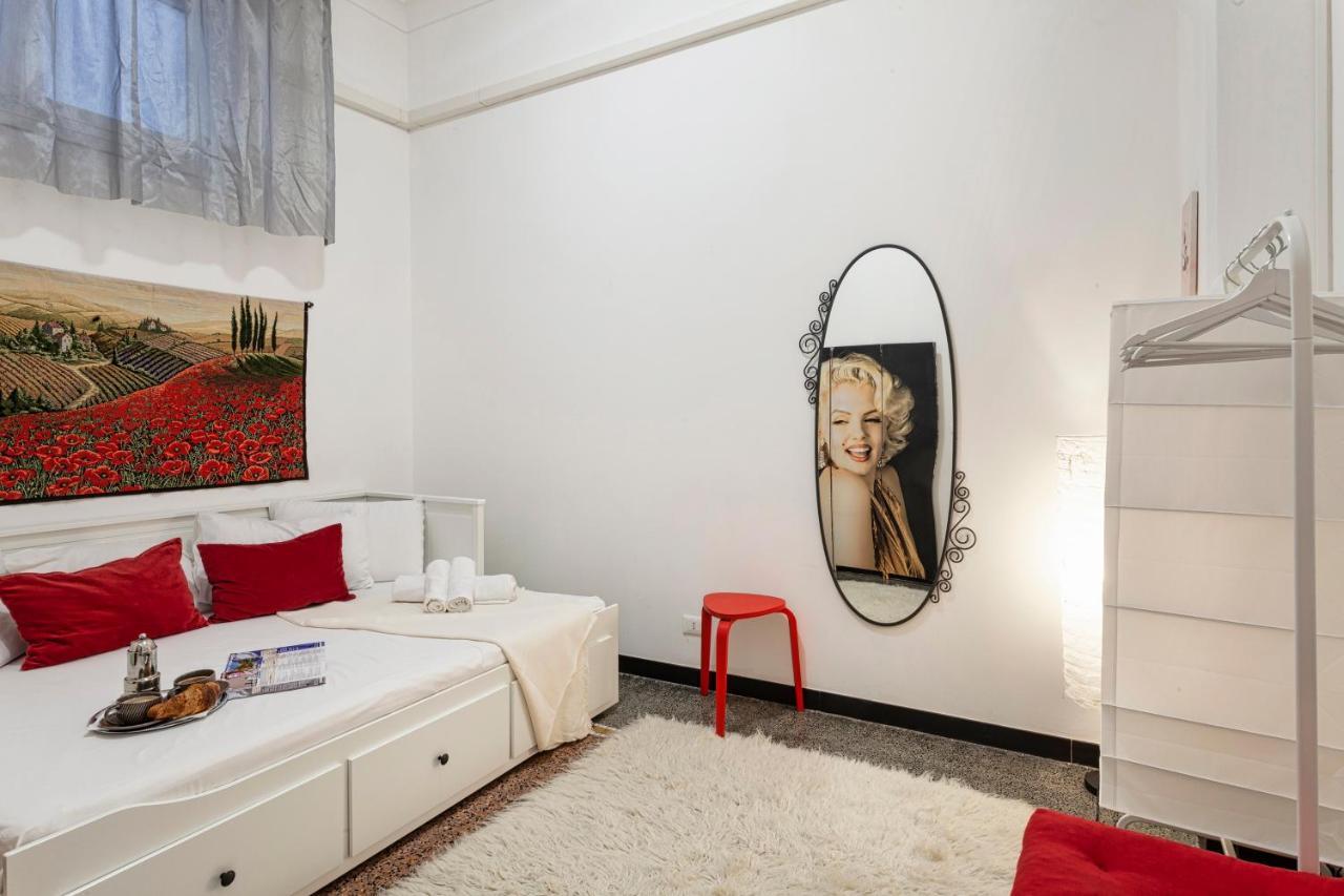 Apartamento Fantastic House Near The Station Free Parking Génova Exterior foto