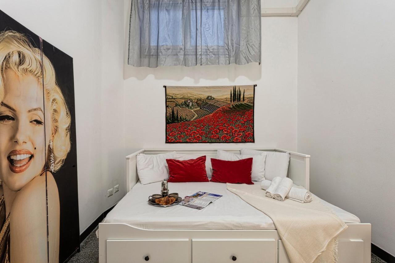 Apartamento Fantastic House Near The Station Free Parking Génova Exterior foto